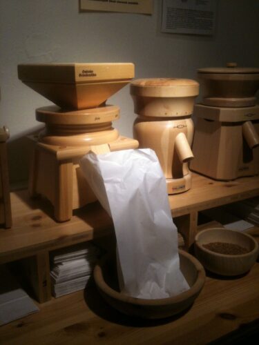 Guide to Grain Mills for Making Flour at Home